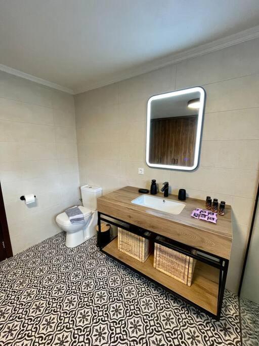 Villa Eftychia Serene Getaway With Hot Tub In A Quiet Location Kíssamos Екстериор снимка