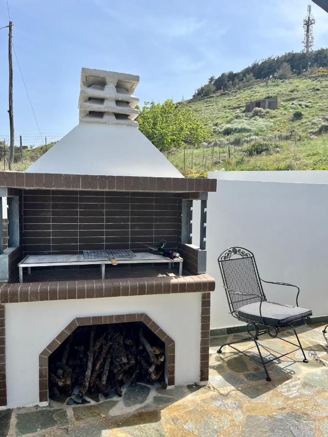 Villa Eftychia Serene Getaway With Hot Tub In A Quiet Location Kíssamos Екстериор снимка