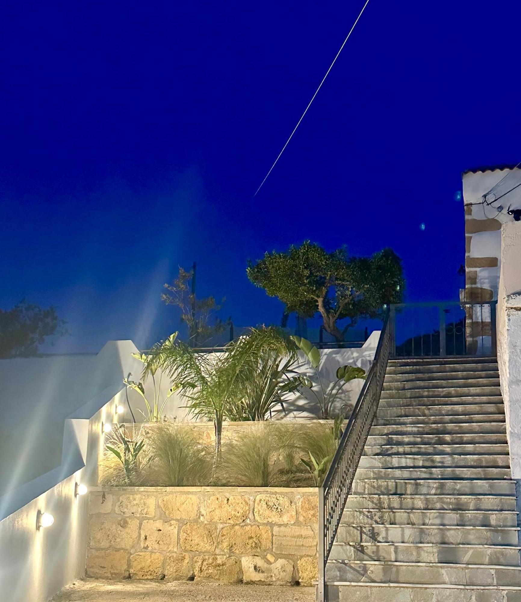 Villa Eftychia Serene Getaway With Hot Tub In A Quiet Location Kíssamos Екстериор снимка